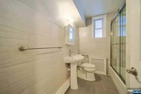 1227 Inwood Terrace Fort Lee NJ 07024
