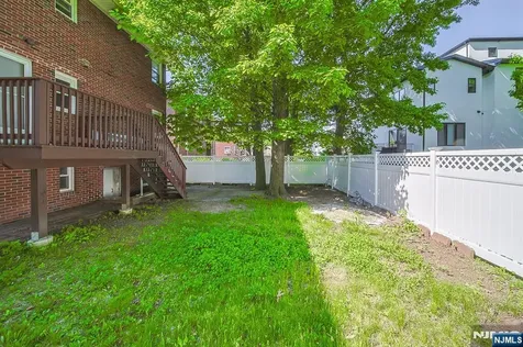 1227 Inwood Terrace Fort Lee NJ 07024