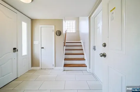 1227 Inwood Terrace Fort Lee NJ 07024