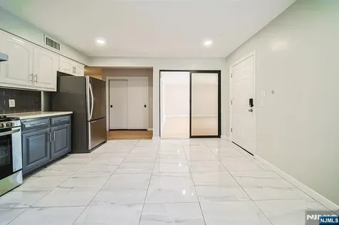 1227 Inwood Terrace Fort Lee NJ 07024