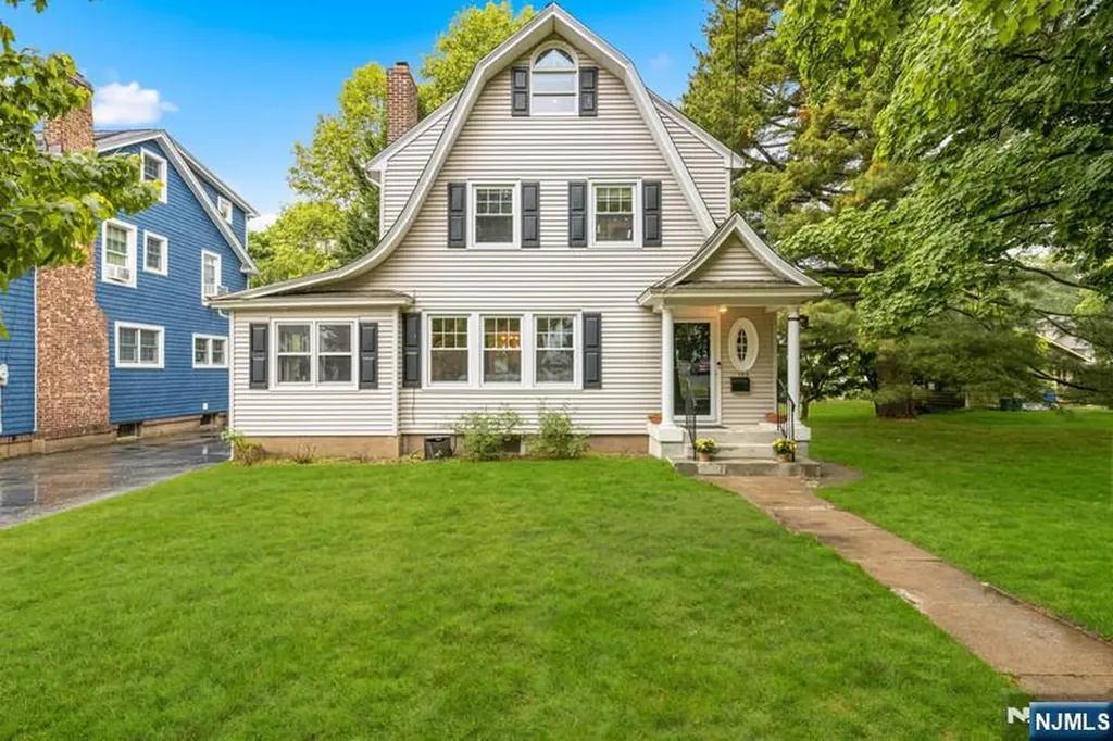 108 Rock Road Glen Rock NJ 07452