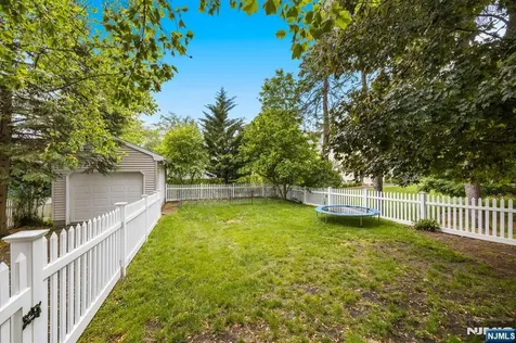 108 Rock Road Glen Rock NJ 07452