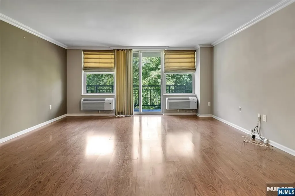 300 Main Little Falls NJ 07424