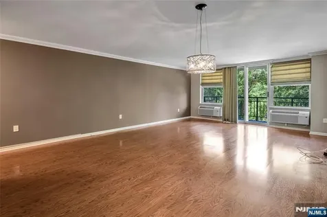 300 Main Little Falls NJ 07424