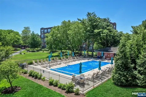 300 Main Little Falls NJ 07424