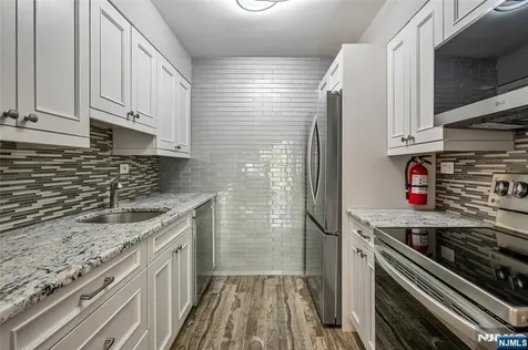 300 Main Little Falls NJ 07424