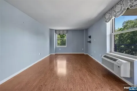 300 Main Little Falls NJ 07424
