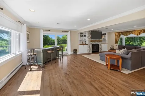 40 Mountainview Terrace Hillsdale NJ 07642