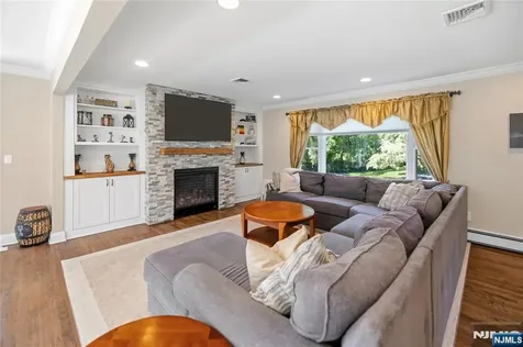 40 Mountainview Terrace Hillsdale NJ 07642