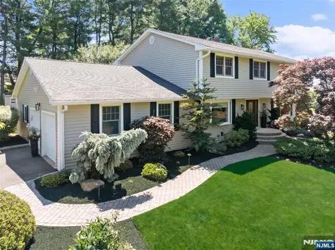 40 Mountainview Terrace Hillsdale NJ 07642