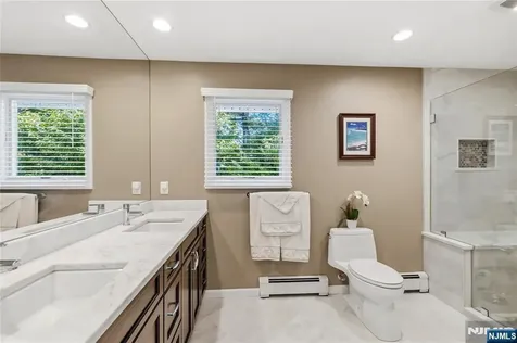 40 Mountainview Terrace Hillsdale NJ 07642