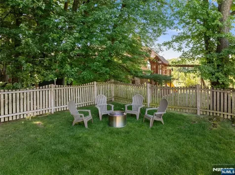 40 Mountainview Terrace Hillsdale NJ 07642