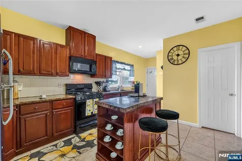 89 Watsessing Avenue Bloomfield NJ 07003