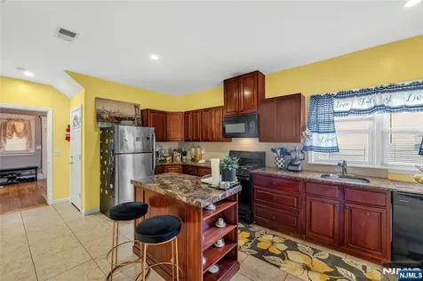 89 Watsessing Avenue Bloomfield NJ 07003