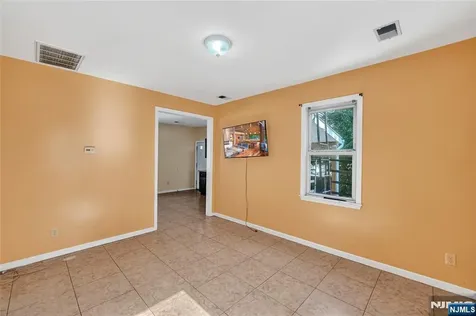 89 Watsessing Avenue Bloomfield NJ 07003