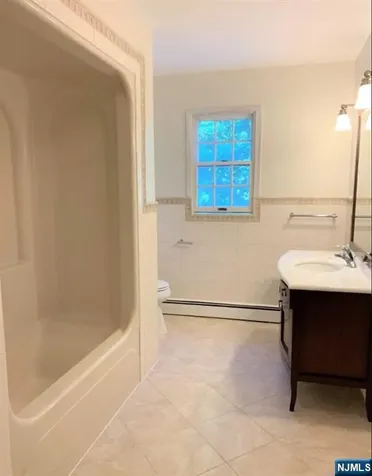 424 Eton Court Ridgewood NJ 07450