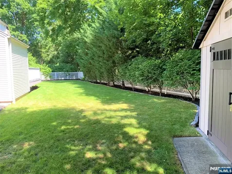 424 Eton Court Ridgewood NJ 07450