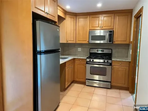 424 Eton Court Ridgewood NJ 07450