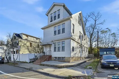 78 Devine Street Newark NJ 07106