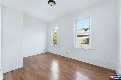 78 Devine Street Newark NJ 07106