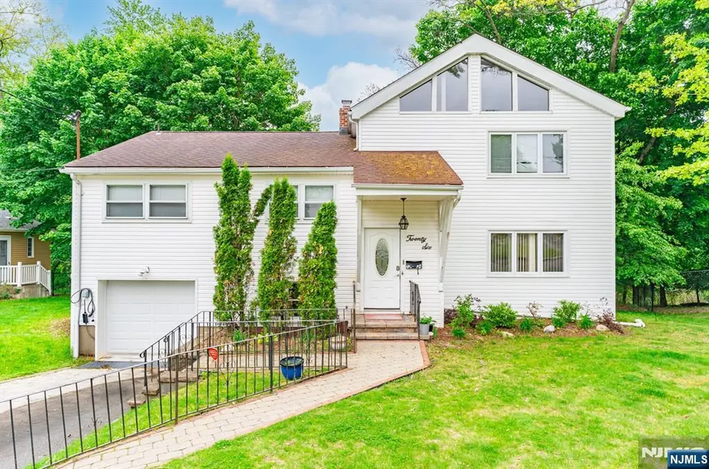 26 Cornell Street West Orange NJ 07052