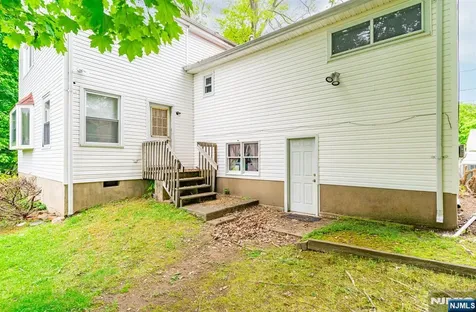 26 Cornell Street West Orange NJ 07052