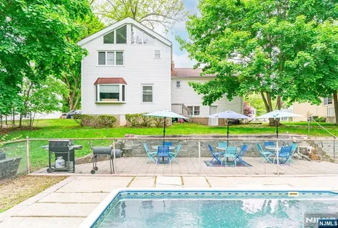 26 Cornell Street West Orange NJ 07052