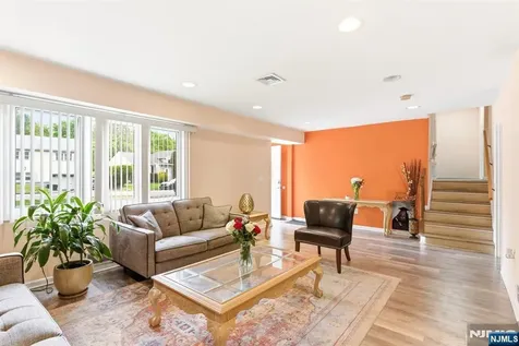 26 Cornell Street West Orange NJ 07052