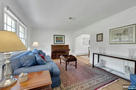 65 E Gramercy Place Glen Rock NJ 07452