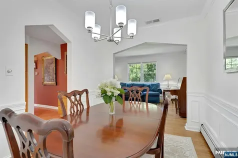 65 E Gramercy Place Glen Rock NJ 07452