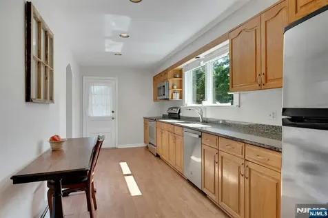 65 E Gramercy Place Glen Rock NJ 07452