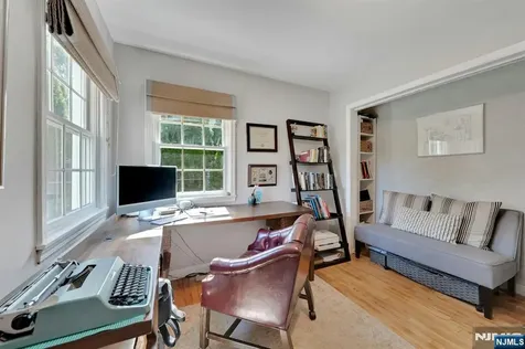 65 E Gramercy Place Glen Rock NJ 07452