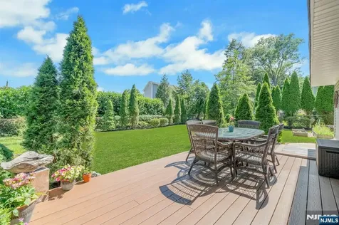 65 E Gramercy Place Glen Rock NJ 07452