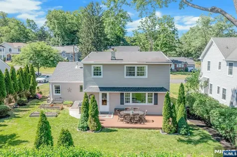 65 E Gramercy Place Glen Rock NJ 07452