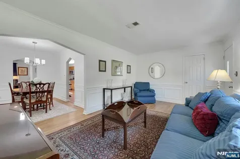 65 E Gramercy Place Glen Rock NJ 07452