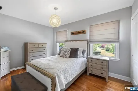 583 Brookside Avenue Oradell NJ 07649