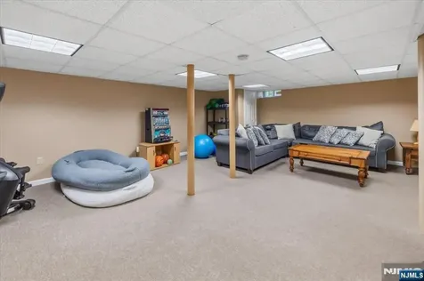 583 Brookside Avenue Oradell NJ 07649