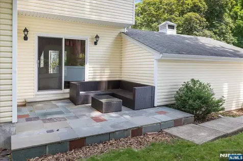 583 Brookside Avenue Oradell NJ 07649