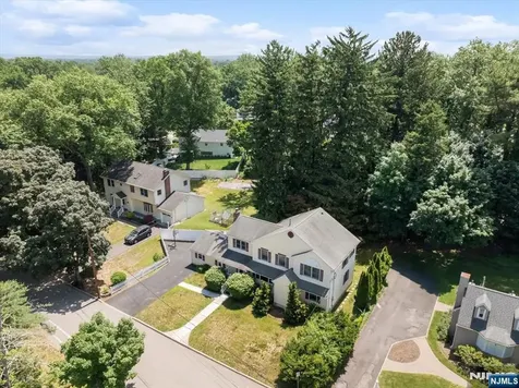 583 Brookside Avenue Oradell NJ 07649