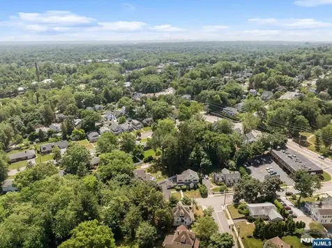 583 Brookside Avenue Oradell NJ 07649