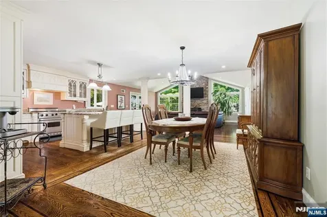 558 Green Lane River Vale NJ 07675