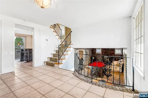 558 Green Lane River Vale NJ 07675
