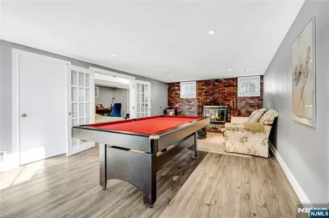 558 Green Lane River Vale NJ 07675