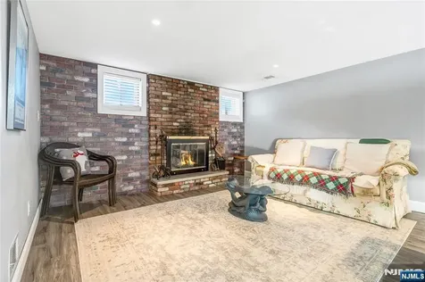 558 Green Lane River Vale NJ 07675