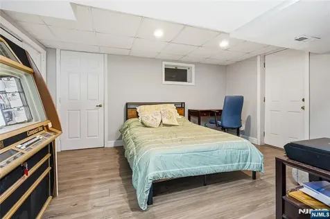 558 Green Lane River Vale NJ 07675