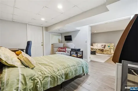 558 Green Lane River Vale NJ 07675