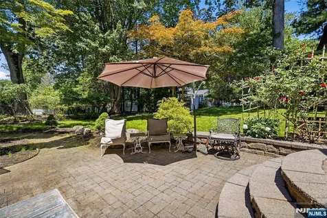 558 Green Lane River Vale NJ 07675