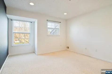 1125 Hyde Park Court Mahwah NJ 07430