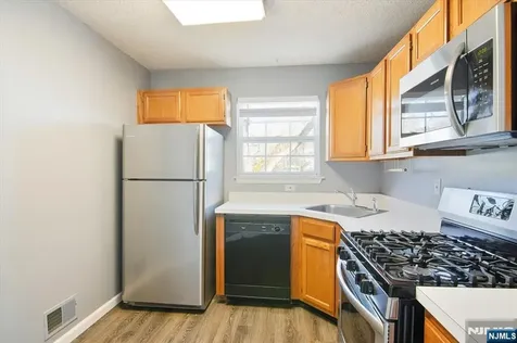 1125 Hyde Park Court Mahwah NJ 07430