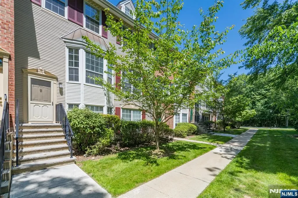 511 Quince Court Mahwah NJ 07430